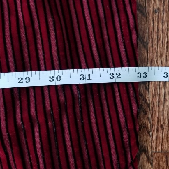 Lulu's Velvet Burgundy Red Dress With Balloon Sleeves NWT Small - Picture 10 of 10